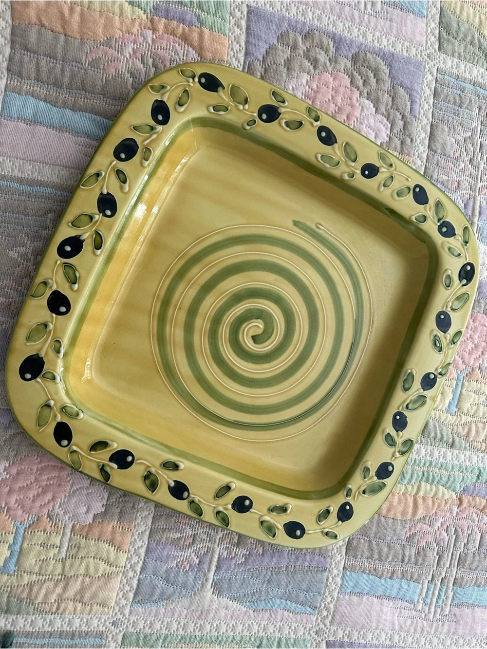 ZRIKE Vintage Yellow Spiral Ceramic Serving Platter with Olive Motif Minor Flaws